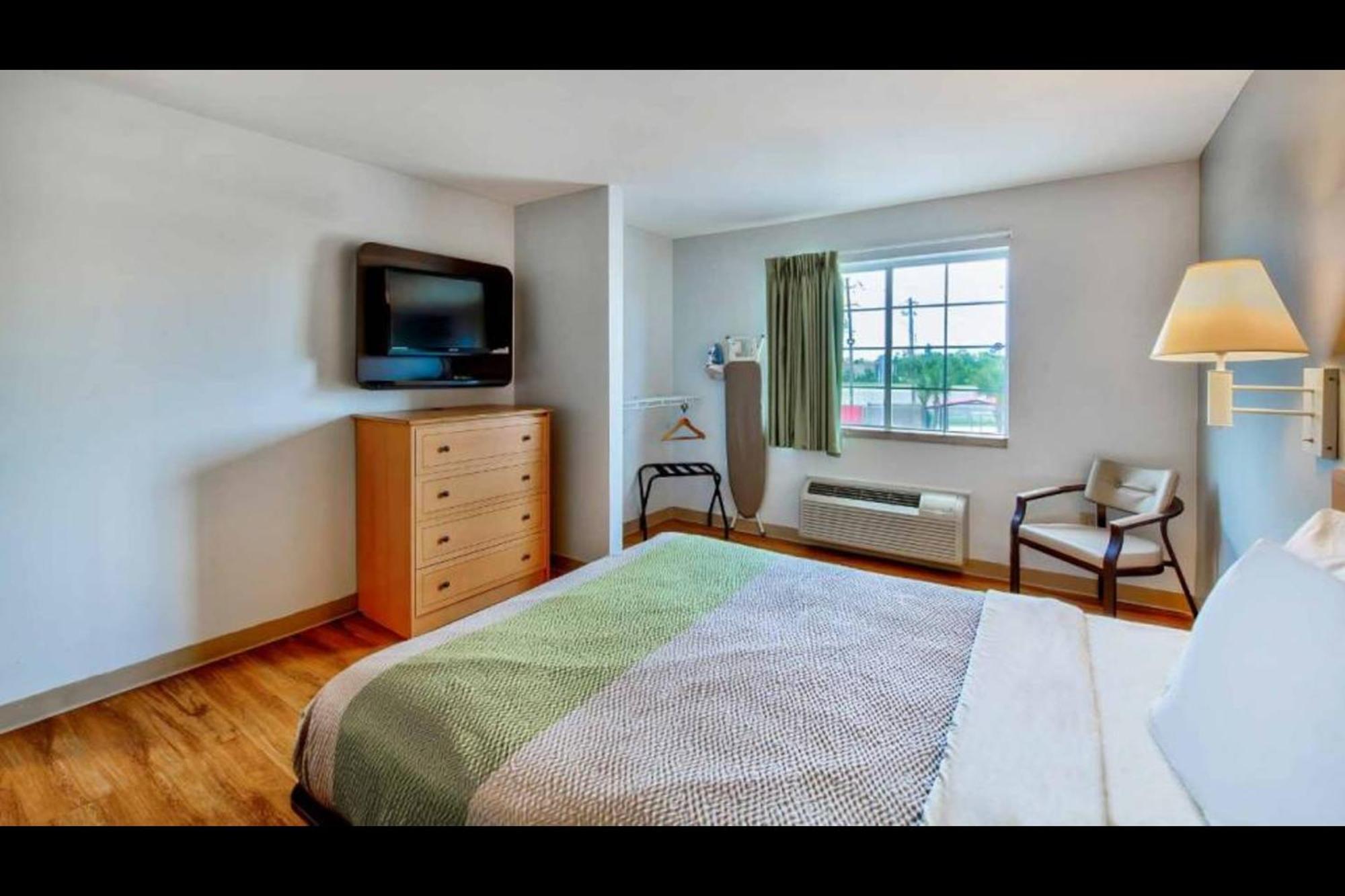 Oyo Townhouse Sulphur,La Extended Stay מראה חיצוני תמונה
