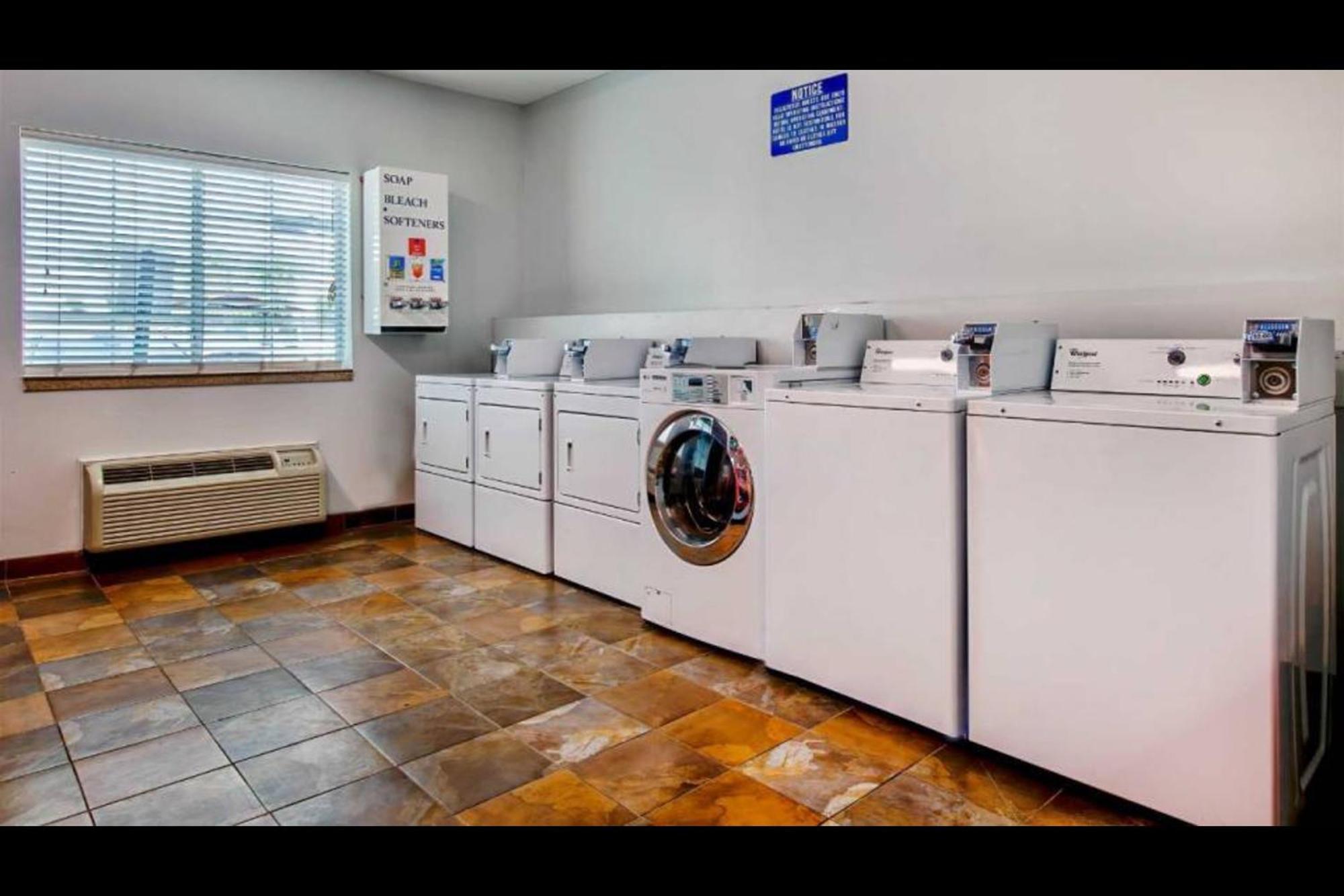 Oyo Townhouse Sulphur,La Extended Stay מראה חיצוני תמונה