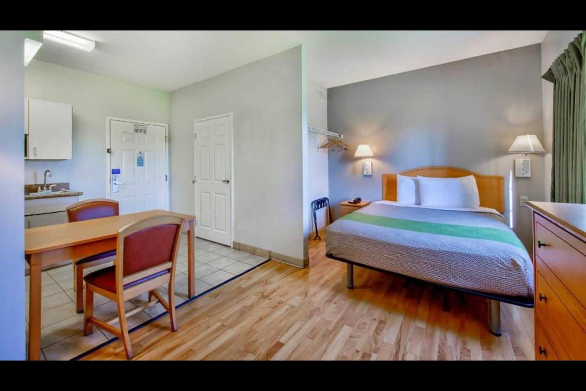 Oyo Townhouse Sulphur,La Extended Stay מראה חיצוני תמונה