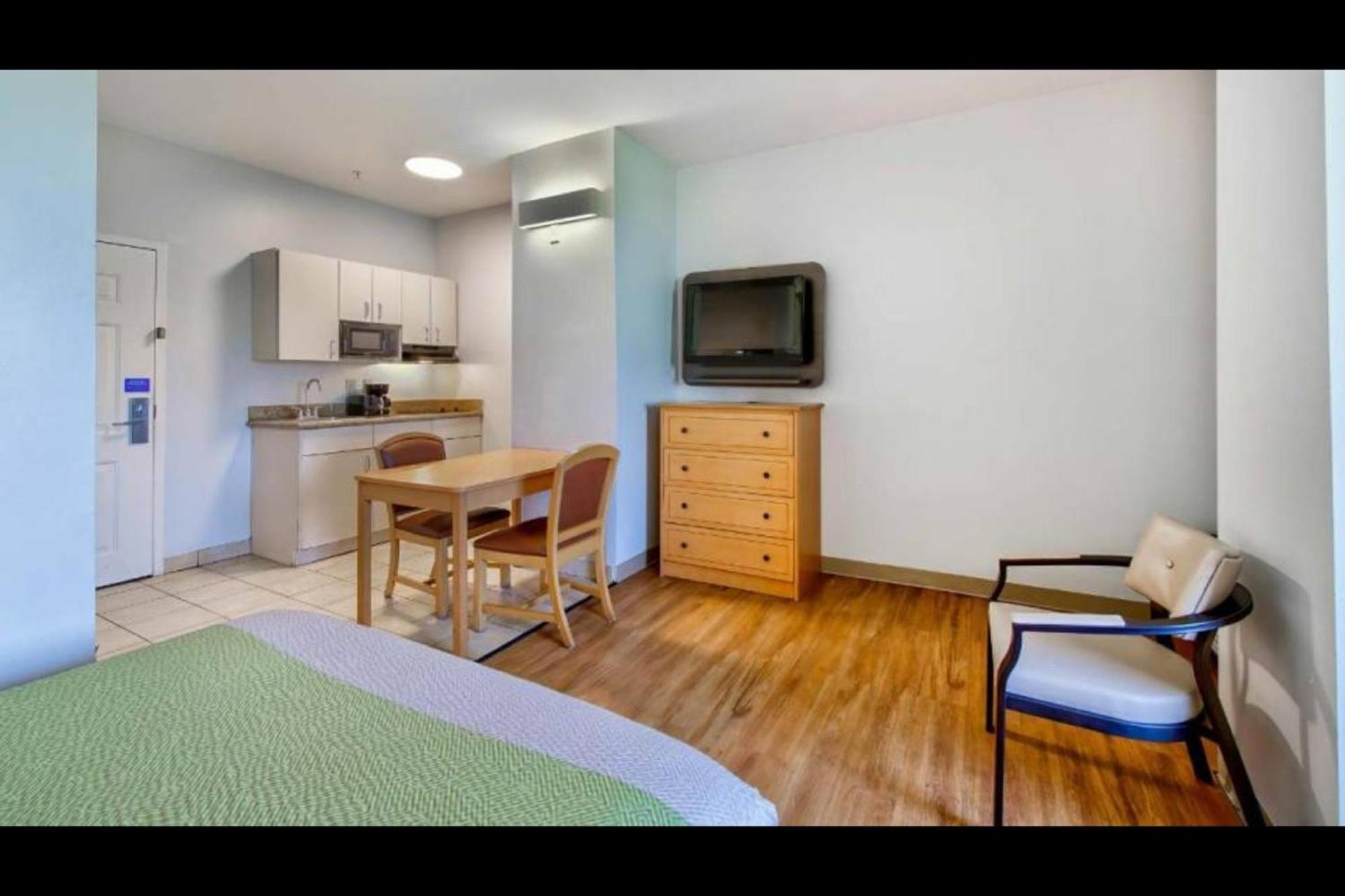 Oyo Townhouse Sulphur,La Extended Stay מראה חיצוני תמונה